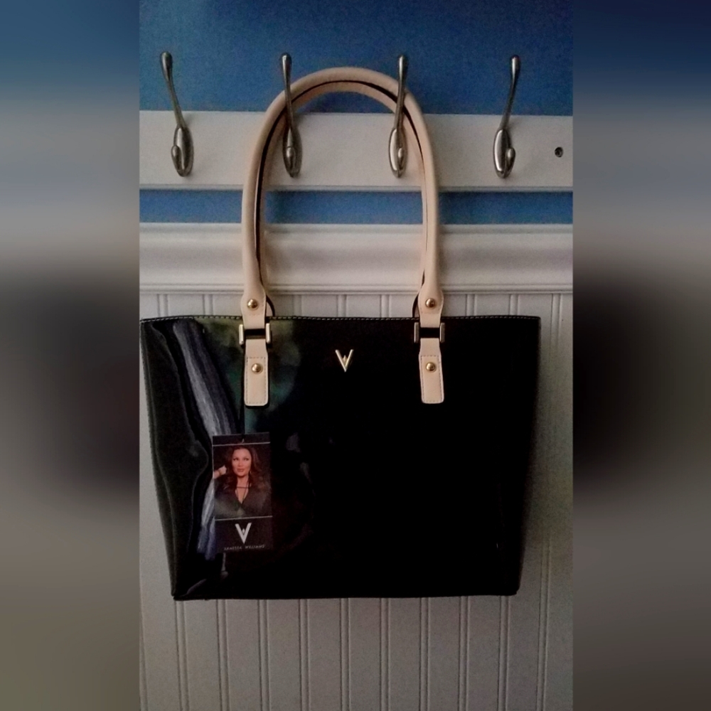 Vanessa Williams tote